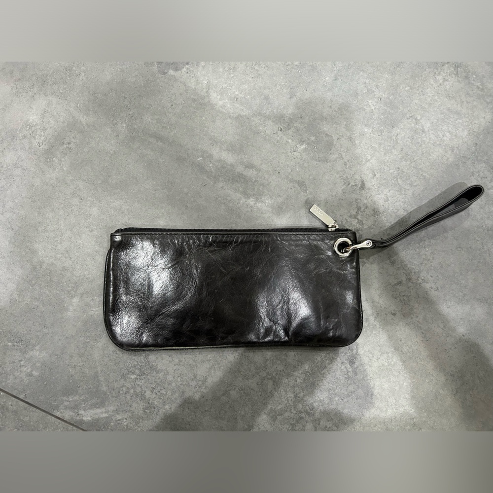 HOBO Black and White Patterned Interior Wristlet